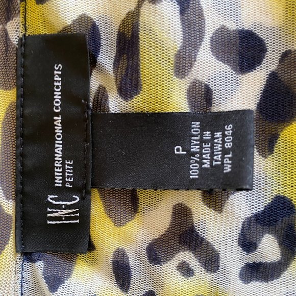 Women's I.N.C. Petite Short Sleeve Blouse Top Size Petite Small - Picture 5 of 5